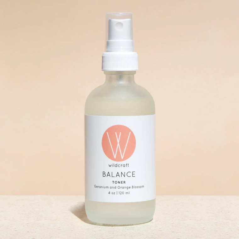 A daily mist to hydrate, tone, and refresh. Ideal for all skin types, especially dry and dehydrated.

Spritz your way to a dewy glow. This naturally-scented hydrating essence is made with nutrient and antioxidant-rich ingredients like aloe, neroli, and geranium to soothe and prime the skin for moisturizers and makeup. Use this alcohol-free formula after cleansing to minimize pores and create the perfect canvas for the rest of your skincare routine. Or, mist midday for a burst of cool hydration.

Benefits & Effects: Balancing, Hydrating, Soothing




Ingredients: Orange flower water*, Witch hazel*, Aloe vera juice*, Geranium essential oil*

*organic

Vegan
100% organic
Certified cruelty-free

Size: 4oz |120ml