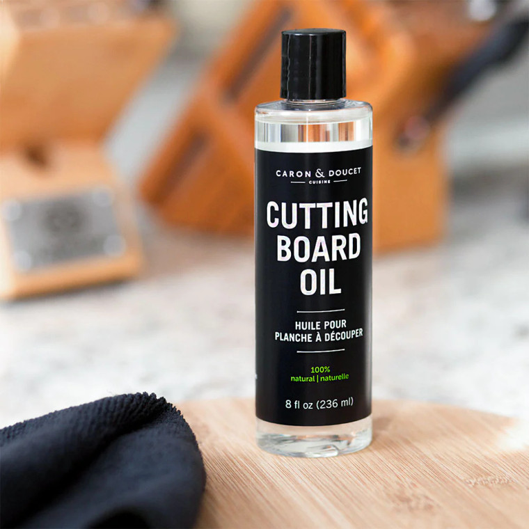 100% Plant-Based Cutting Board & Butcher Block Oil made exclusively from renewable ingredients. A natural alternative to petroleum based mineral oil commonly used for cutting boards & butcher blocks.