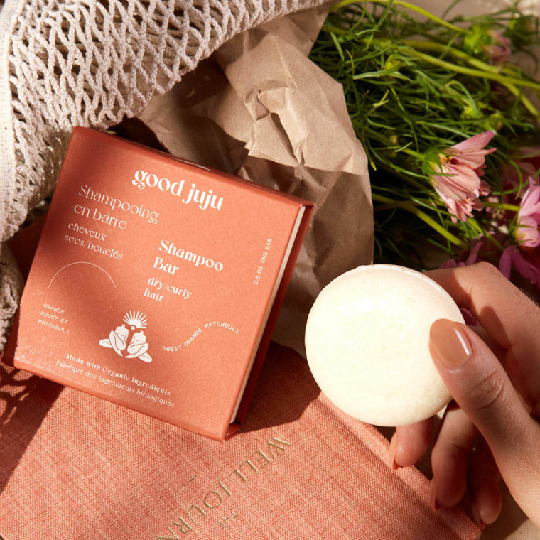 Tired of fighting the frizz? The all-natural, certified organic ingredients found in our award-winning Dry / Curly Hair Shampoo Bar will hydrate & rejuvenate your hair, transforming it before your eyes!