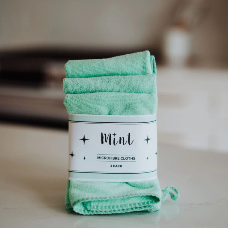 Multifunctional microfibre cloth. Use for cleaning, dusting, buffing. Especially great for cleaning windows. So super soft, it can also be used as a face and body cloth, or a dish cloth.

*3 pack 30cm x 30cm
