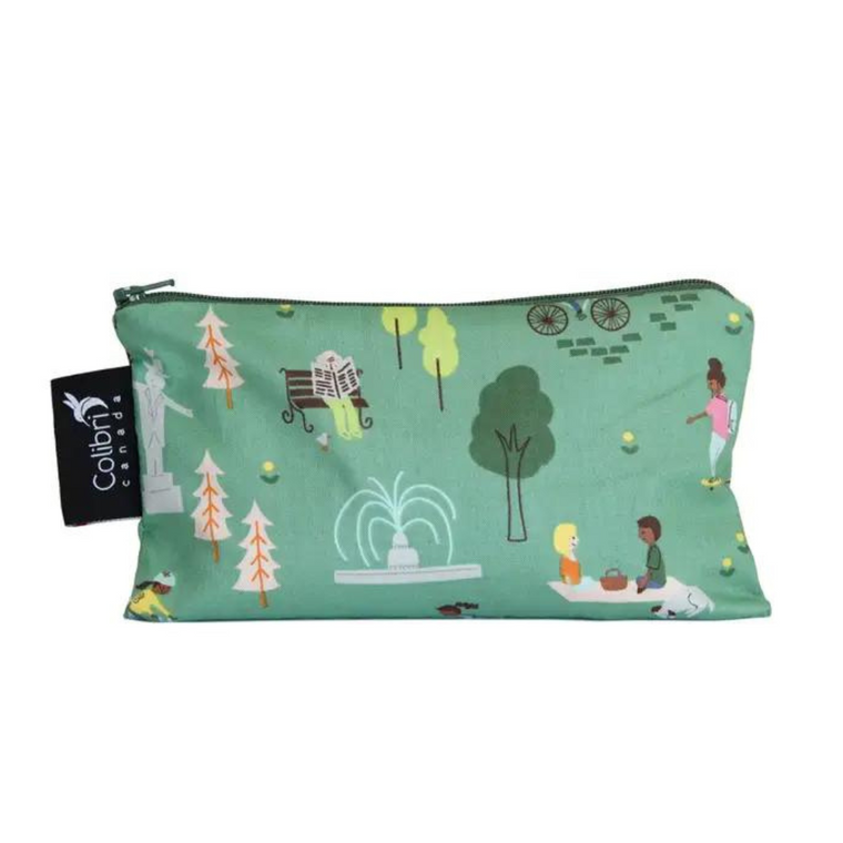 Medium snack bags hold 2 cups - think yummy flatbread, fresh veggies, or a couple of handfuls of chips. These bags are also great for art supplies, toiletries, and keeping your cosmetics organized!