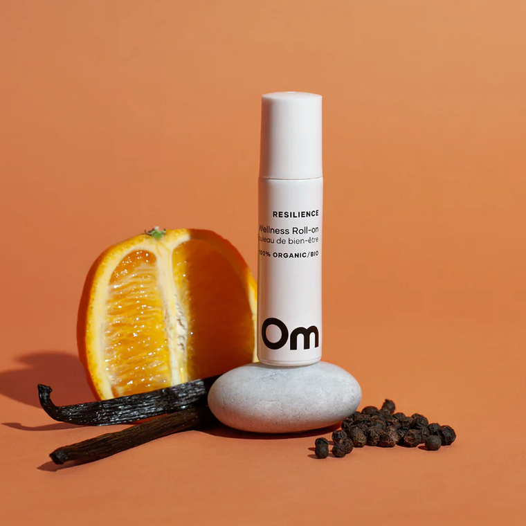 Uplift. Revitalize. Renew. Give yourself a fresh start with this renewing blend of orange, black pepper and vanilla for a boost of positivity.